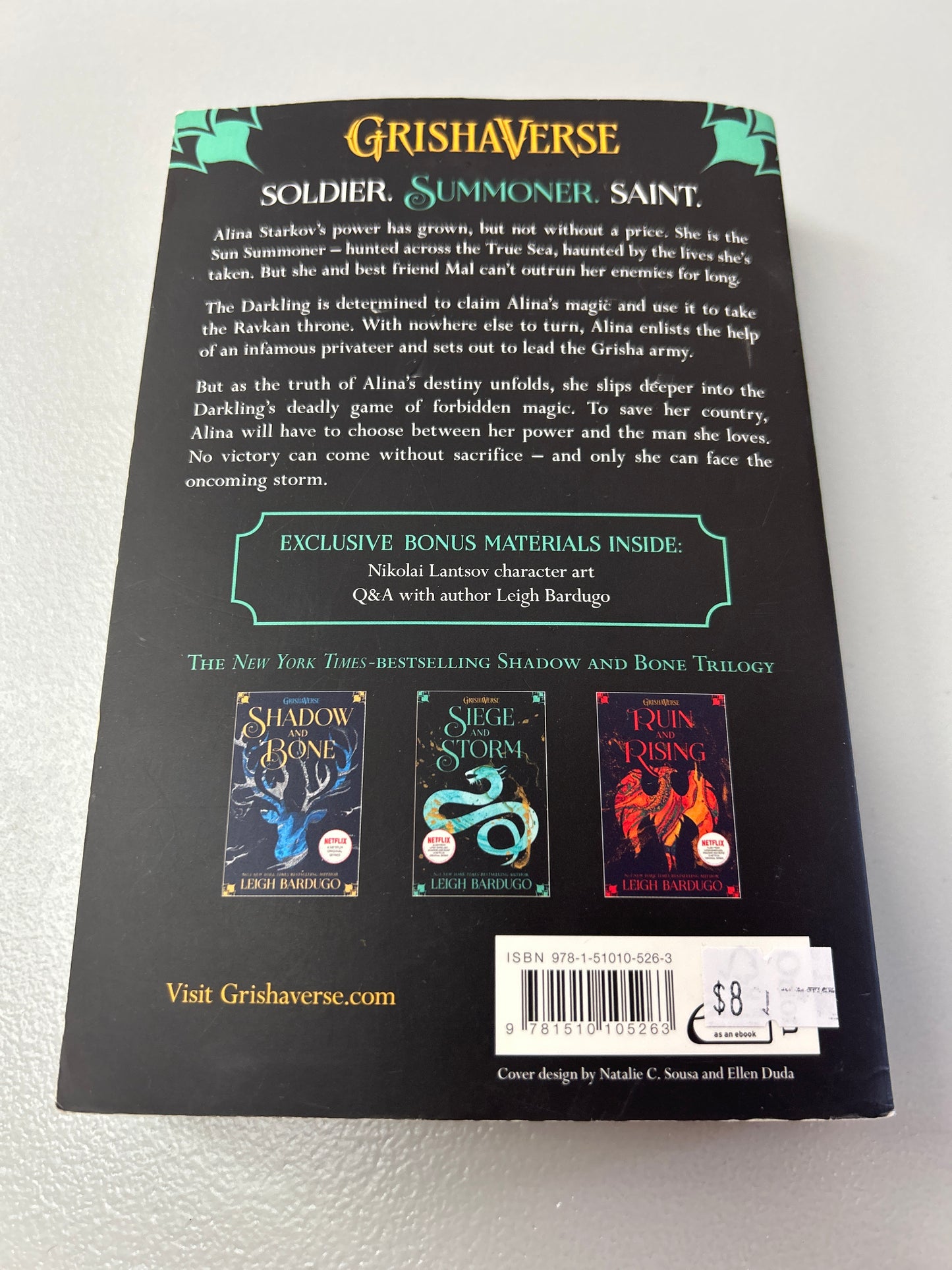 Siege and storm. Leigh Bardugo. 2018.