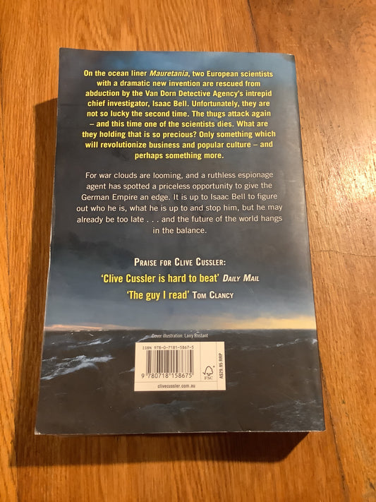 Thief. Clive Cussler & Justin Scott. 2011.