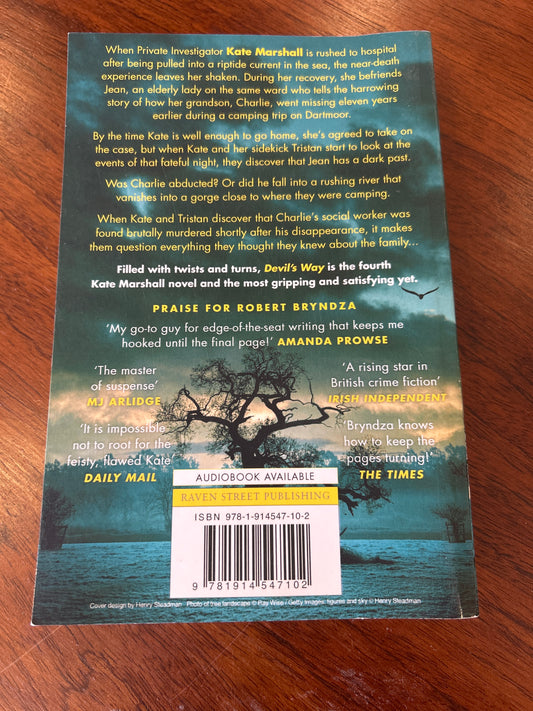 Devil’s way. Robert Bryndza. 2023.