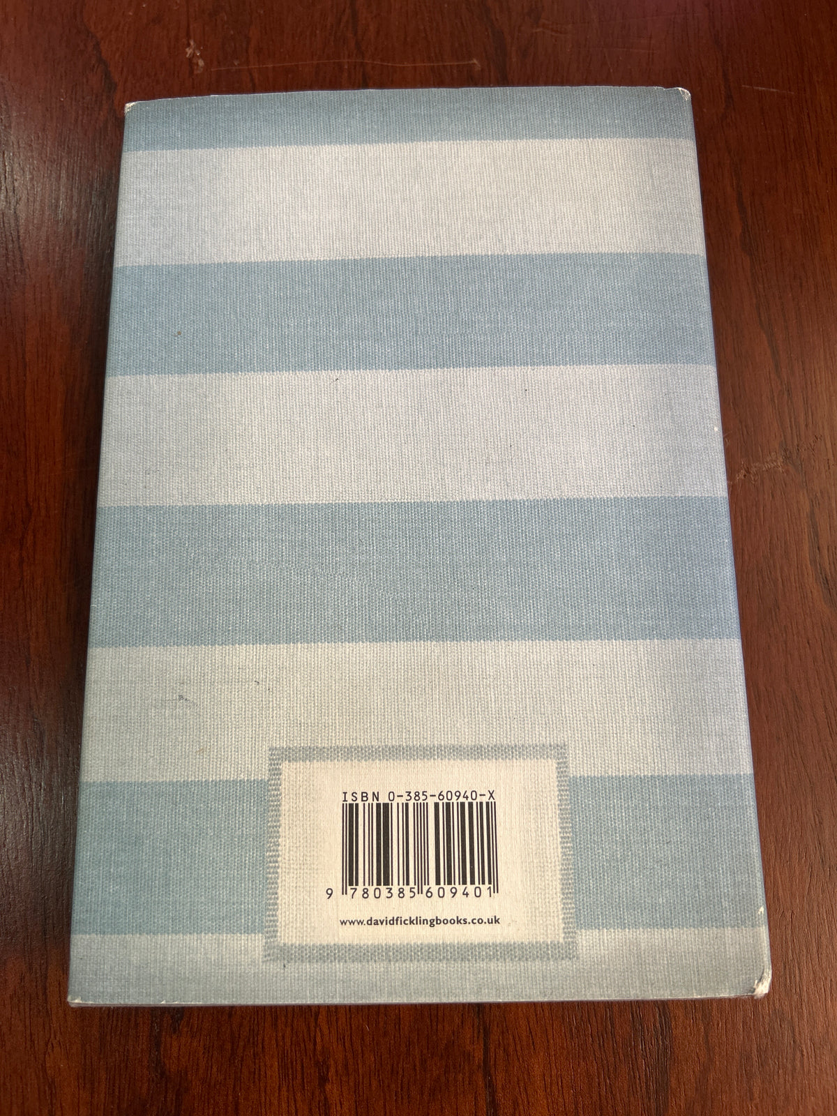 Boy in the striped pyjamas. John Boyne. 2006.