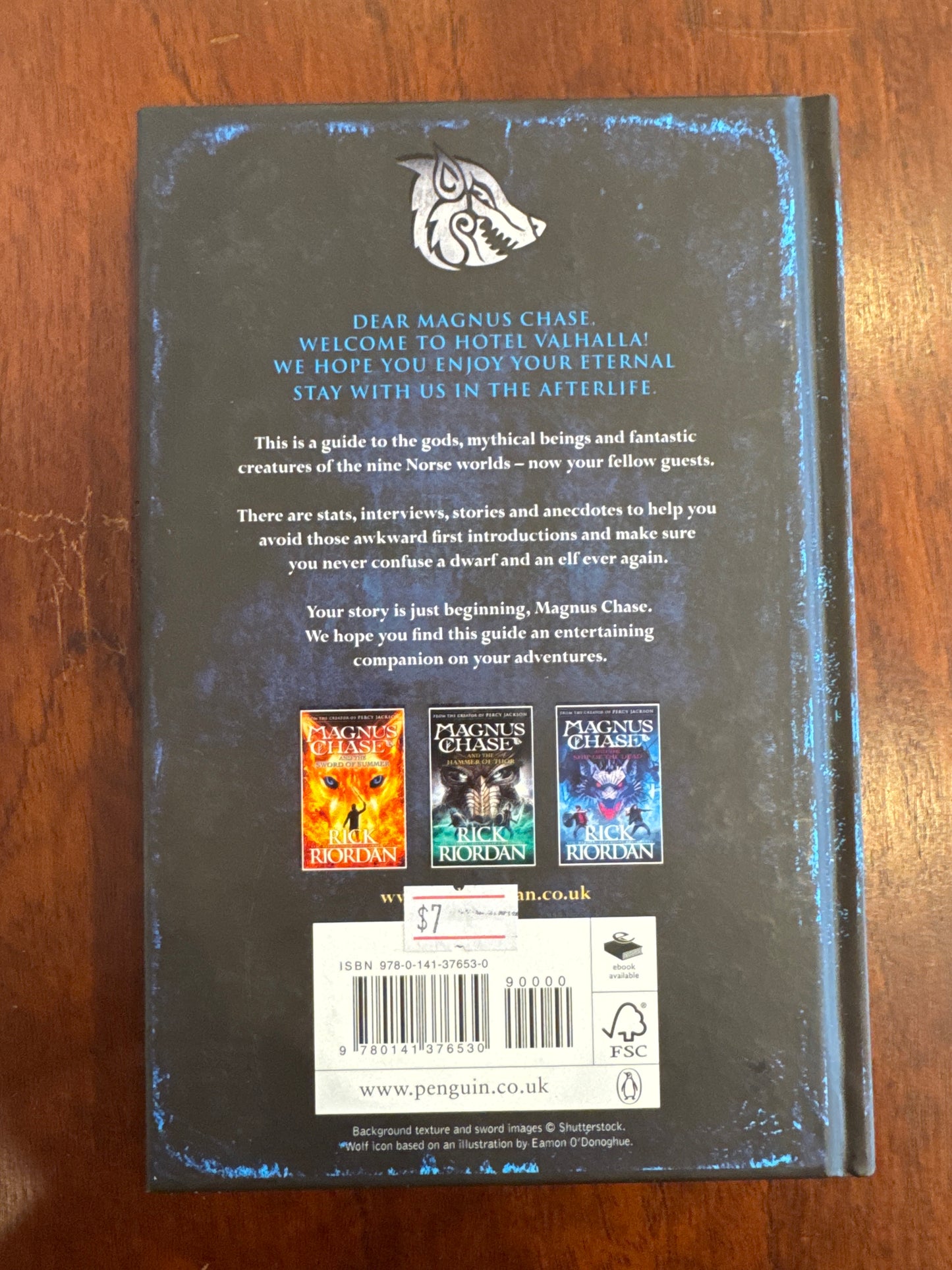 Hotel Valhalla: Guide to the Norse Worlds. Rick Riordan. 2018.