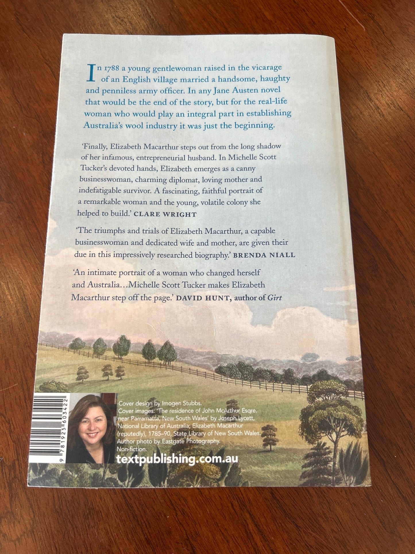 Elizabeth MacArthur a life at the edge of the world. Michelle Scott Tucker. 2018.