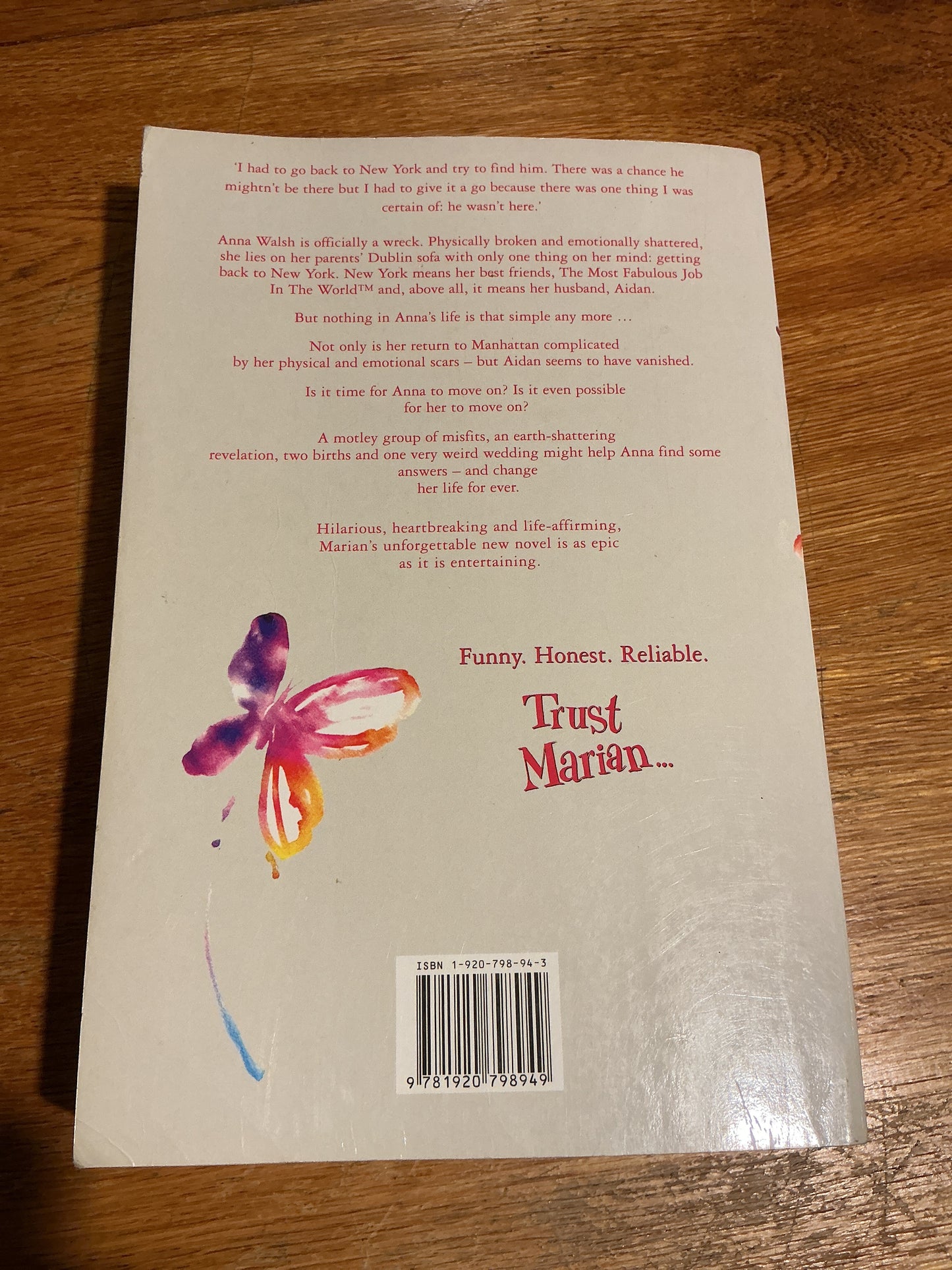 Anybody out there? Marian Keyes. 2006.
