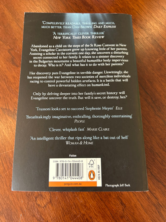 Angelology. Danielle Trussoni. 2011.