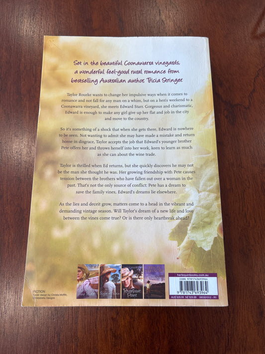 Between the vines. Tricia Stringer. 2015.