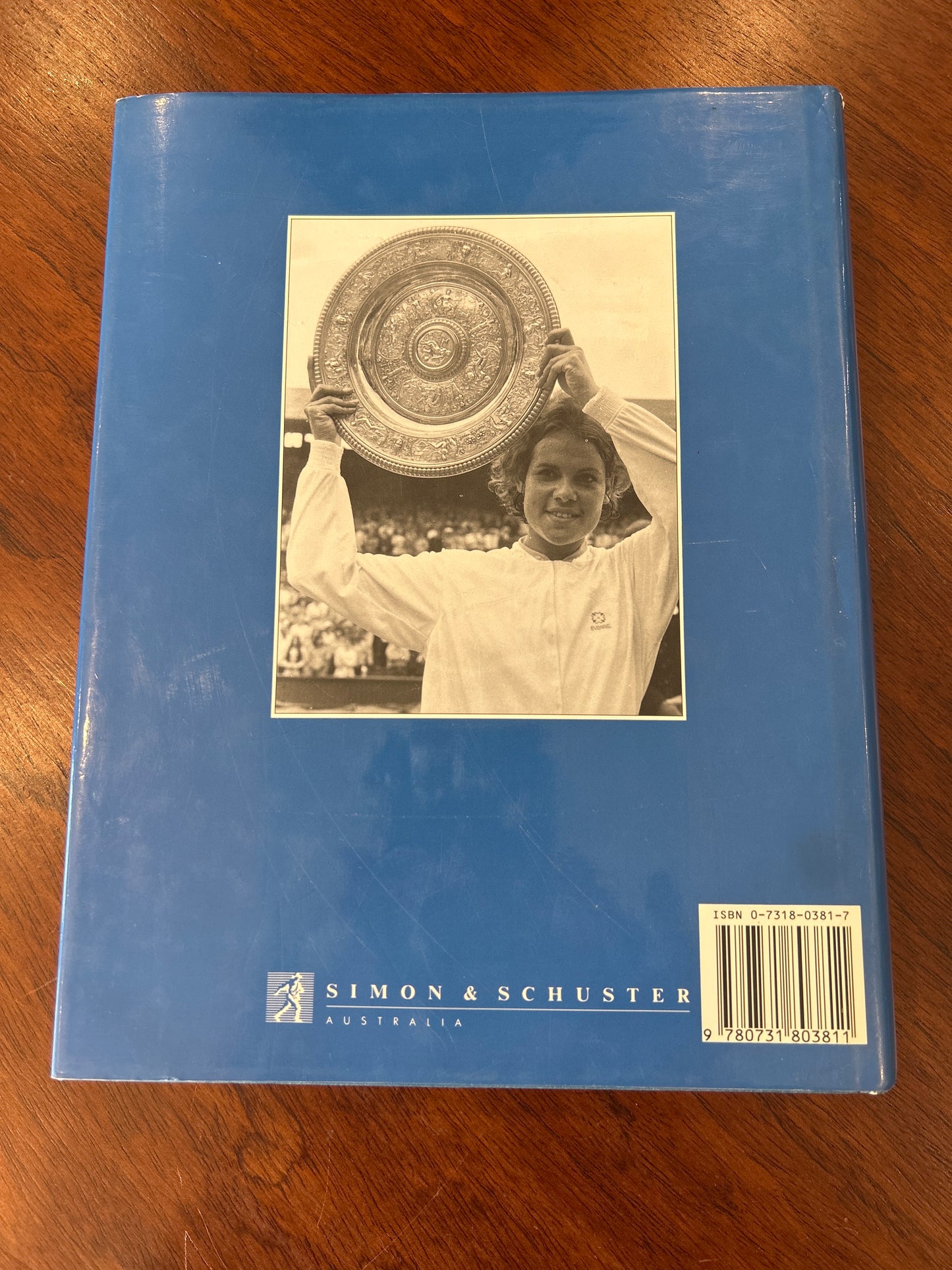 Home: the Evonne Goolagong story. Evonne Goolagong Cawley & Phil Jarratt. 1993.