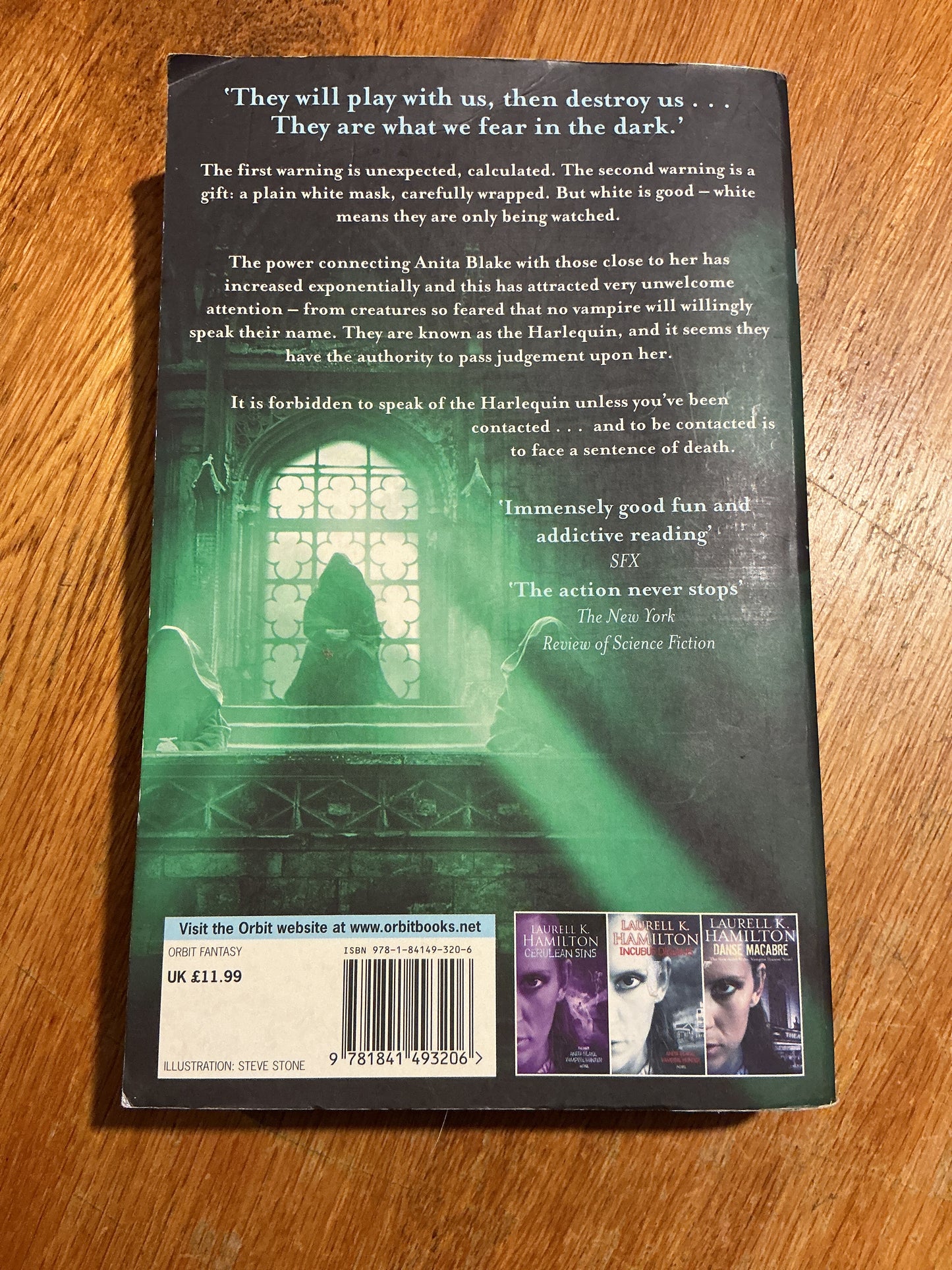 Harlequin. Laurell K. Hamilton. 2007.