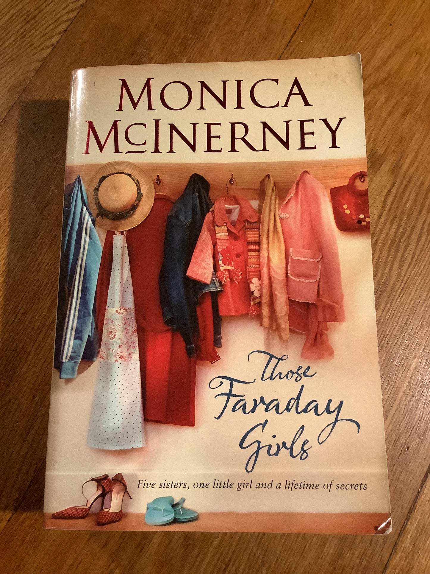 Those Faraday girls. Monica McInerney. 2007.