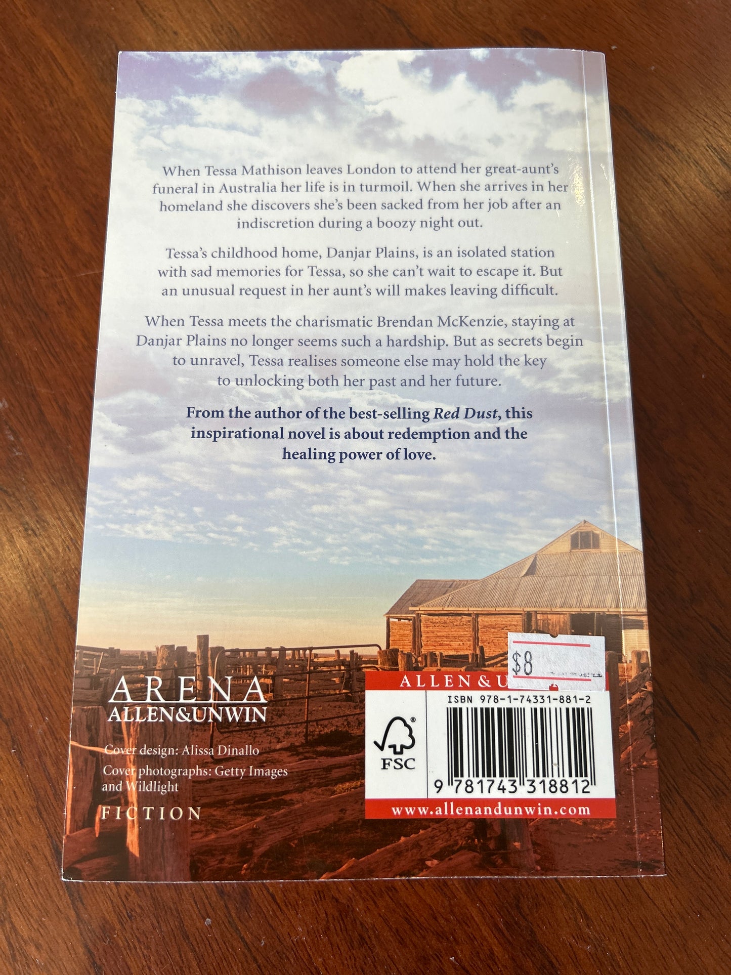 Silver clouds. Fleur McDonald. 2013.