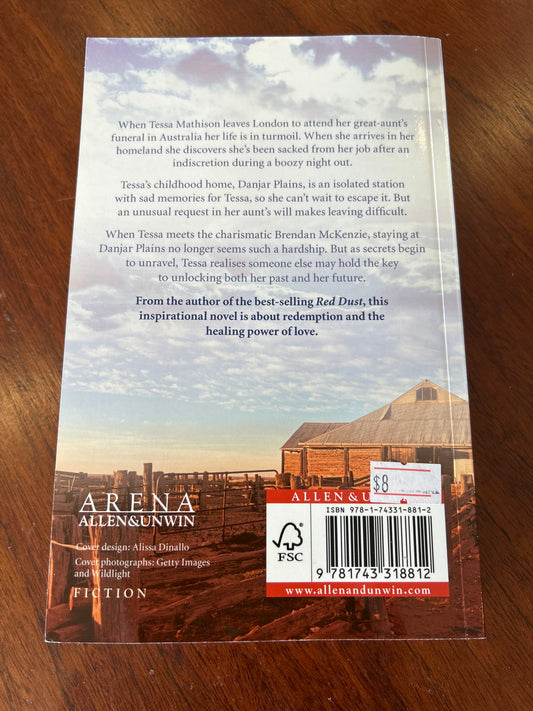 Silver clouds. Fleur McDonald. 2013.