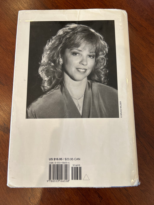 Public secrets. Nora Roberts. 1997.