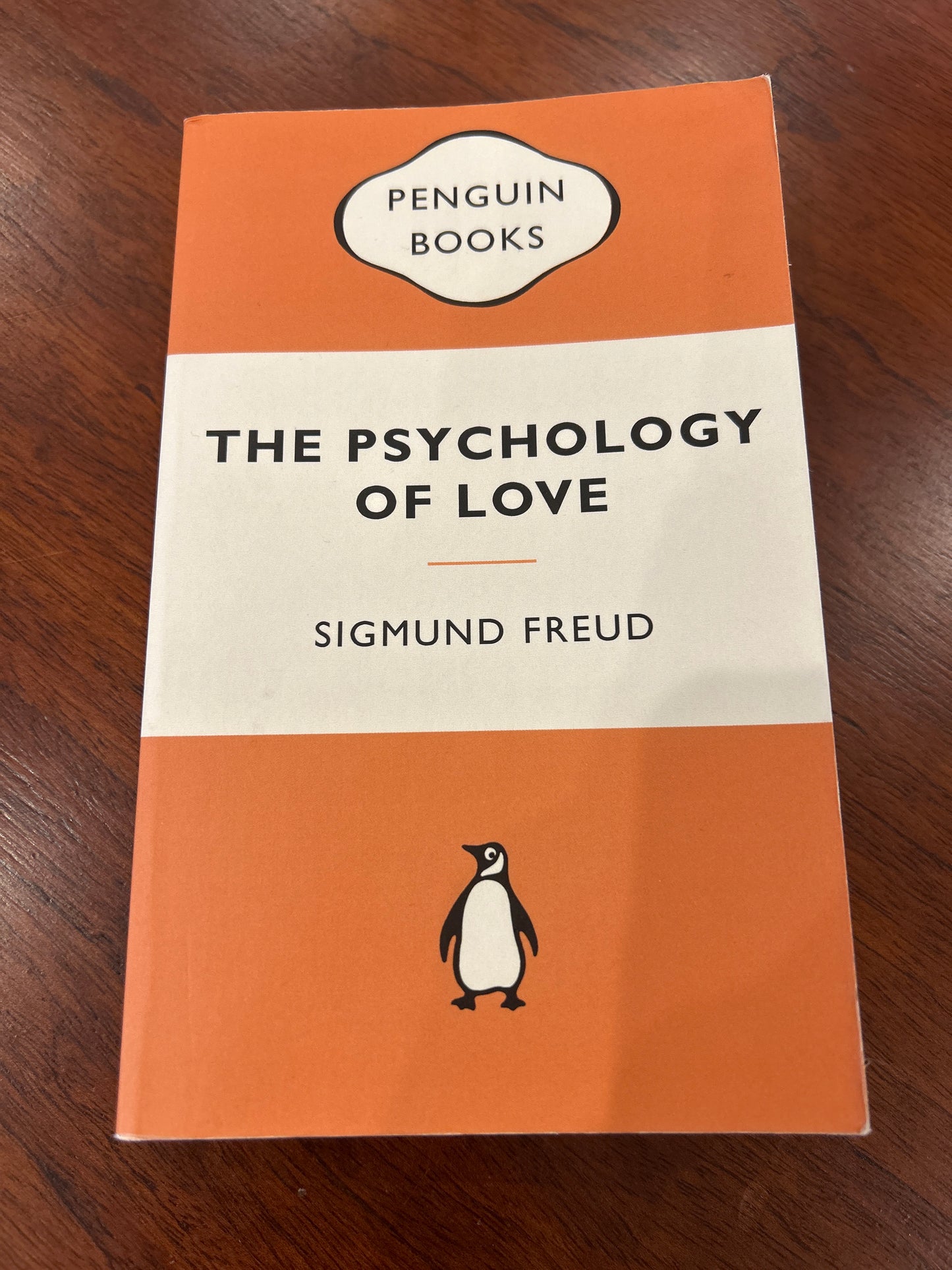 Psychology of love. Sigmund Freud. 2010.