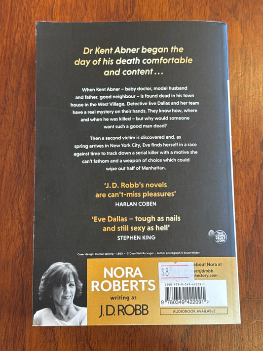 Golden in death. J. D. Robb. 2020