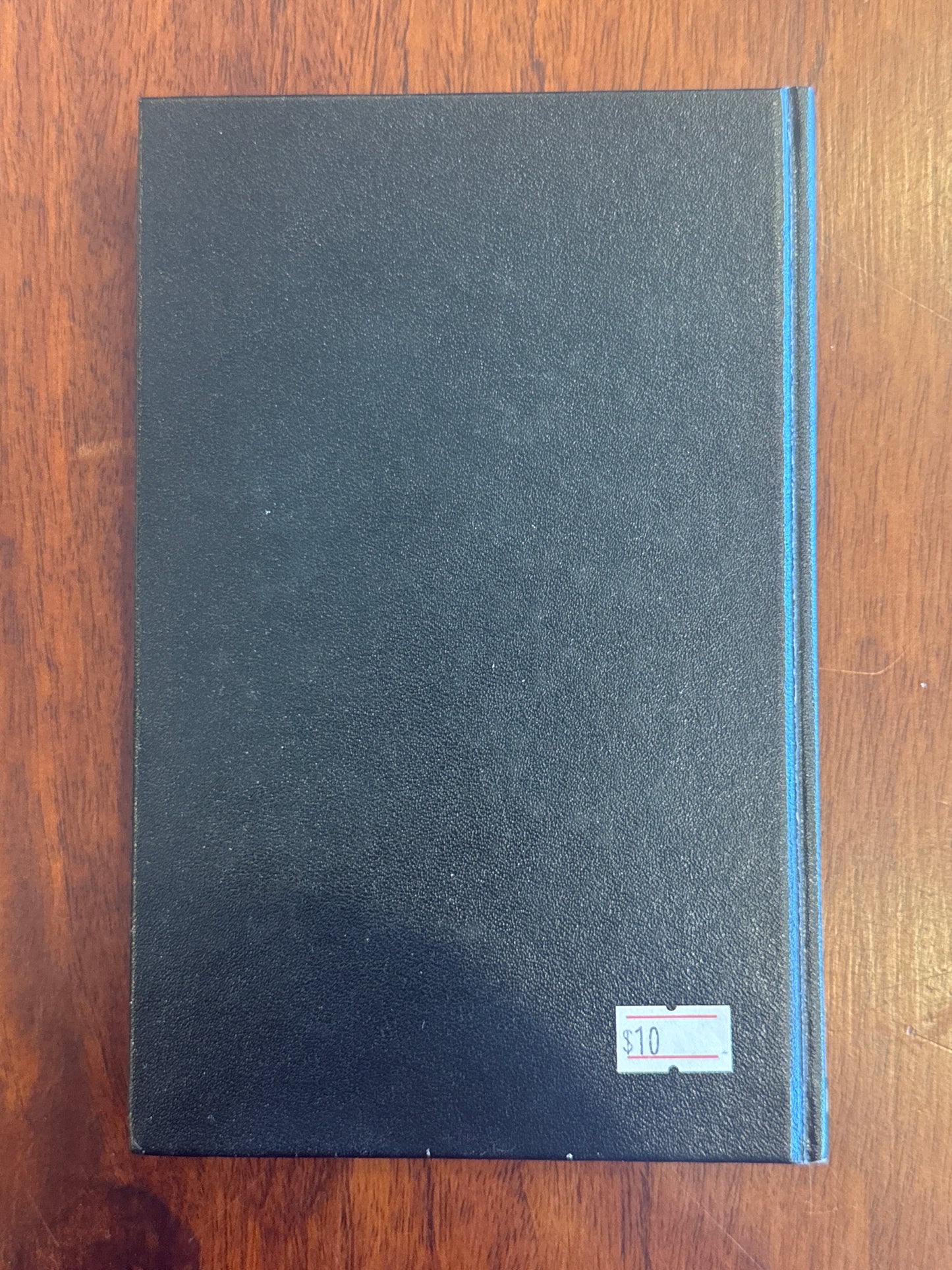Anthology of Fear: 20 haunting stories for winter nights. The Great Writers Library. 1988.