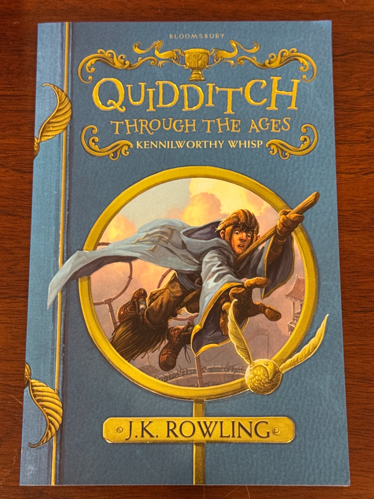 Quidditch through the ages. J.K. Rowling. 2017.