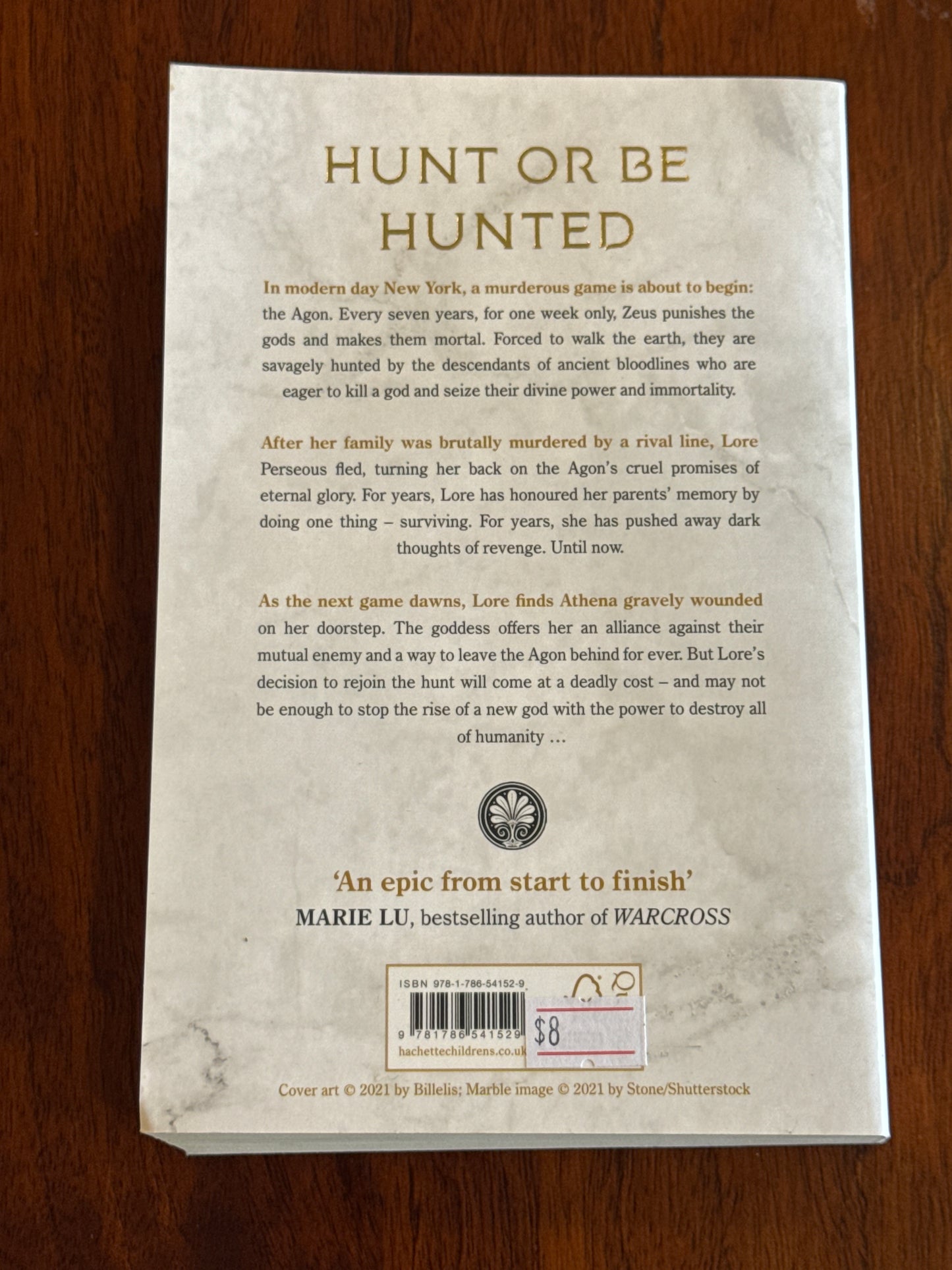 Lore. Alexandra Bracken.