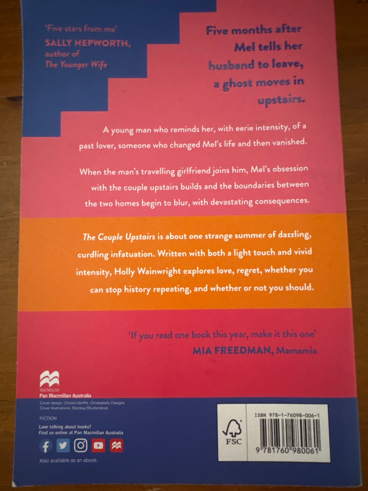 Couple upstairs. Holly Wainwright. 2022.