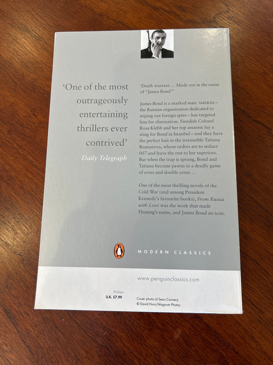 From Russia with love. Ian Fleming. 2004.