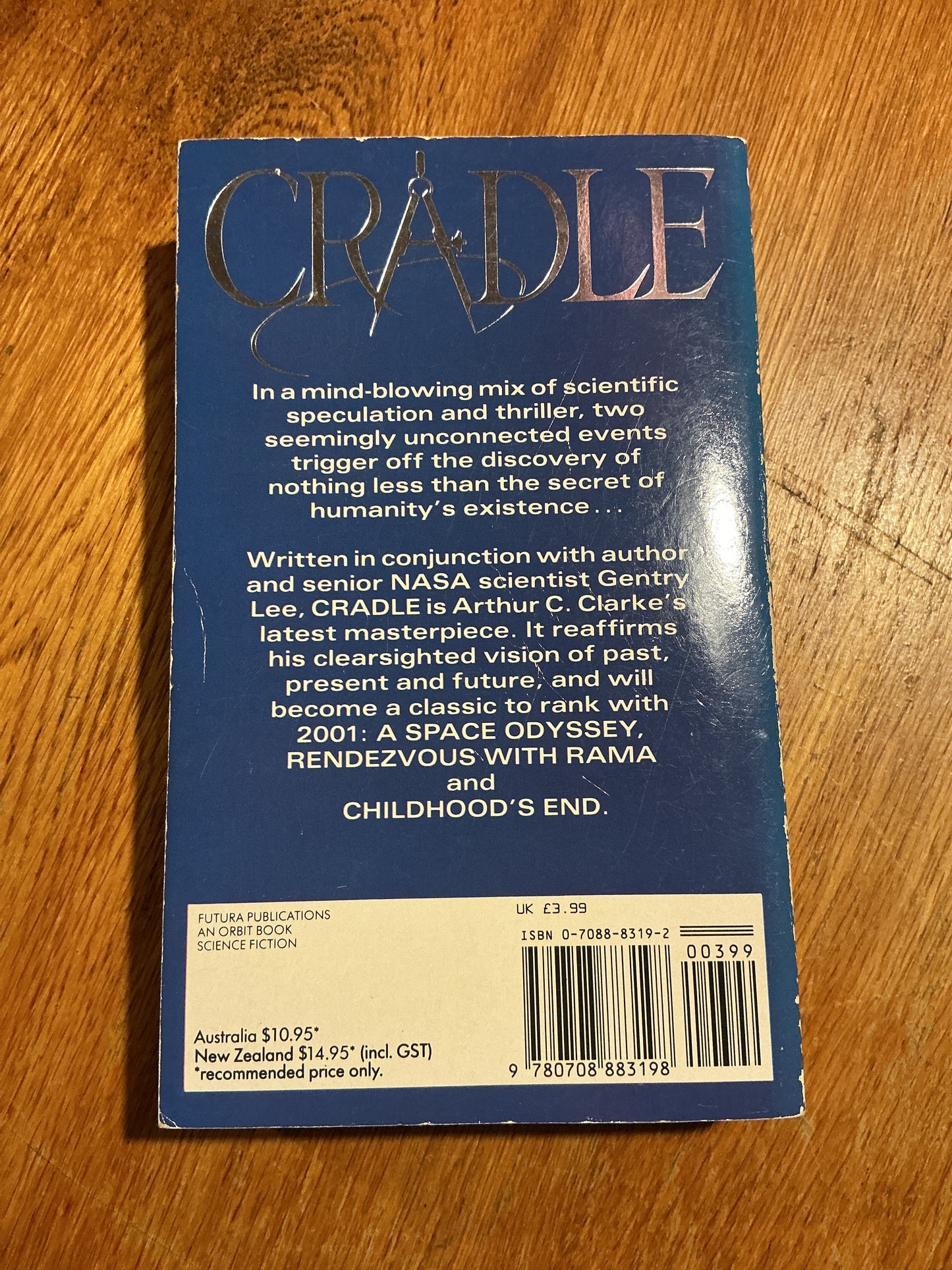 Cradle. Arthur C. Clarke and Gentry Lee. 1990.