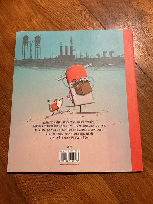 Norton and Alpha. Kristyna Litten. 2017.