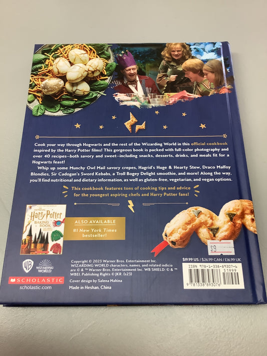 Official Harry Potter cookbook. Joanna Farrow. 2023.