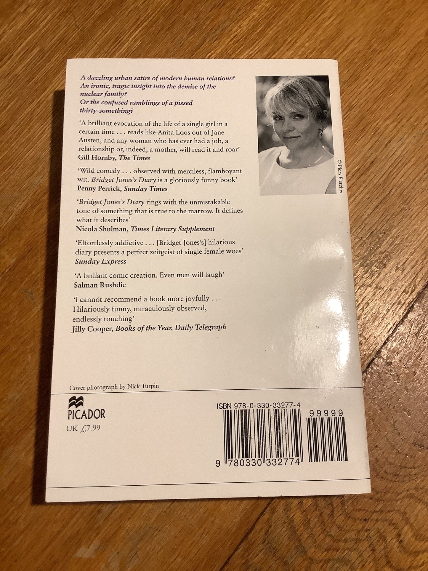 Bridget Jones's diary. Helen Fielding. 2001.