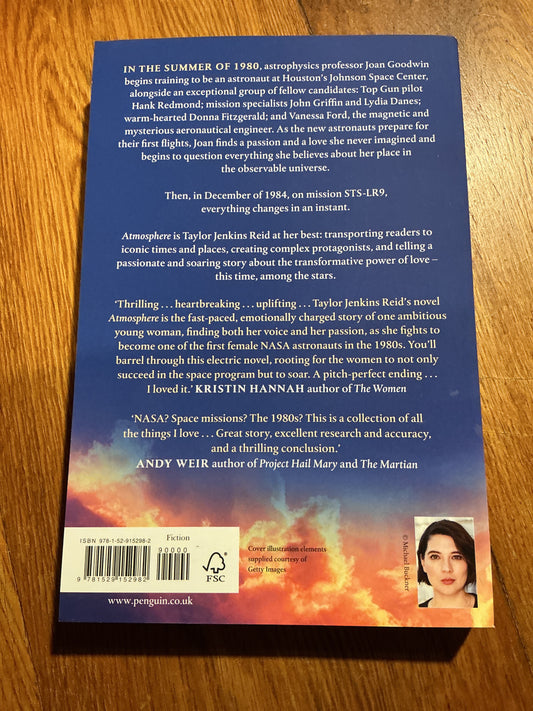Atmosphere: a love story. Taylor Jenkins Reid. 2025.
