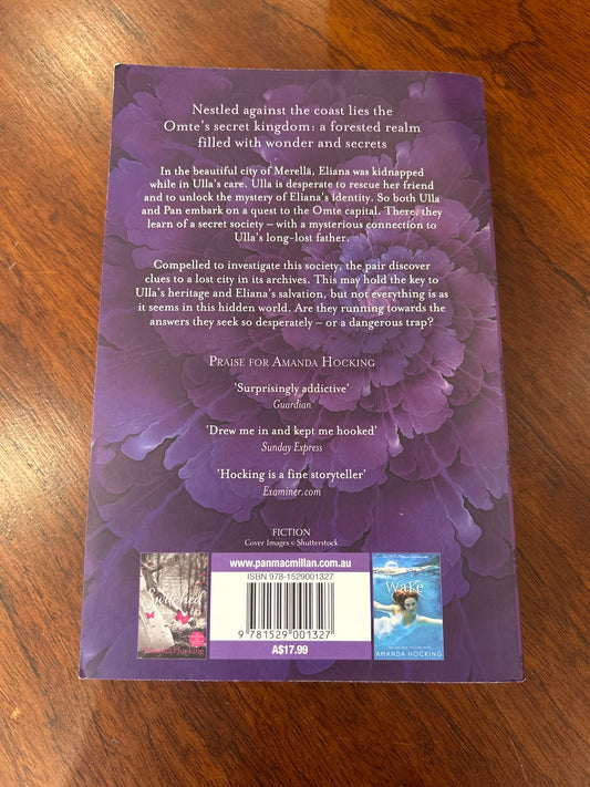 Morning flower. Amanda Hocking. 2020.