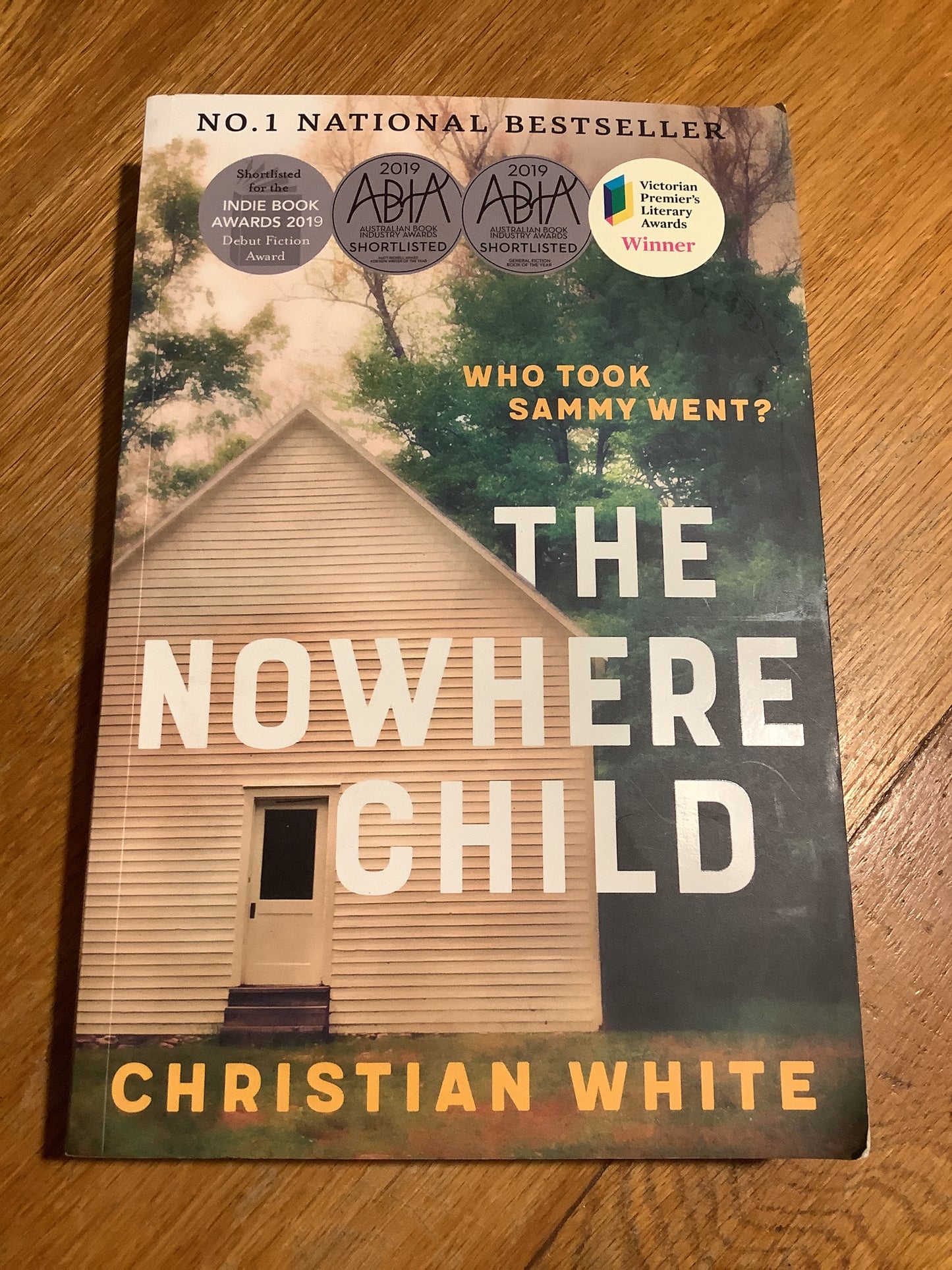 Nowhere child. Christian White. 2019.