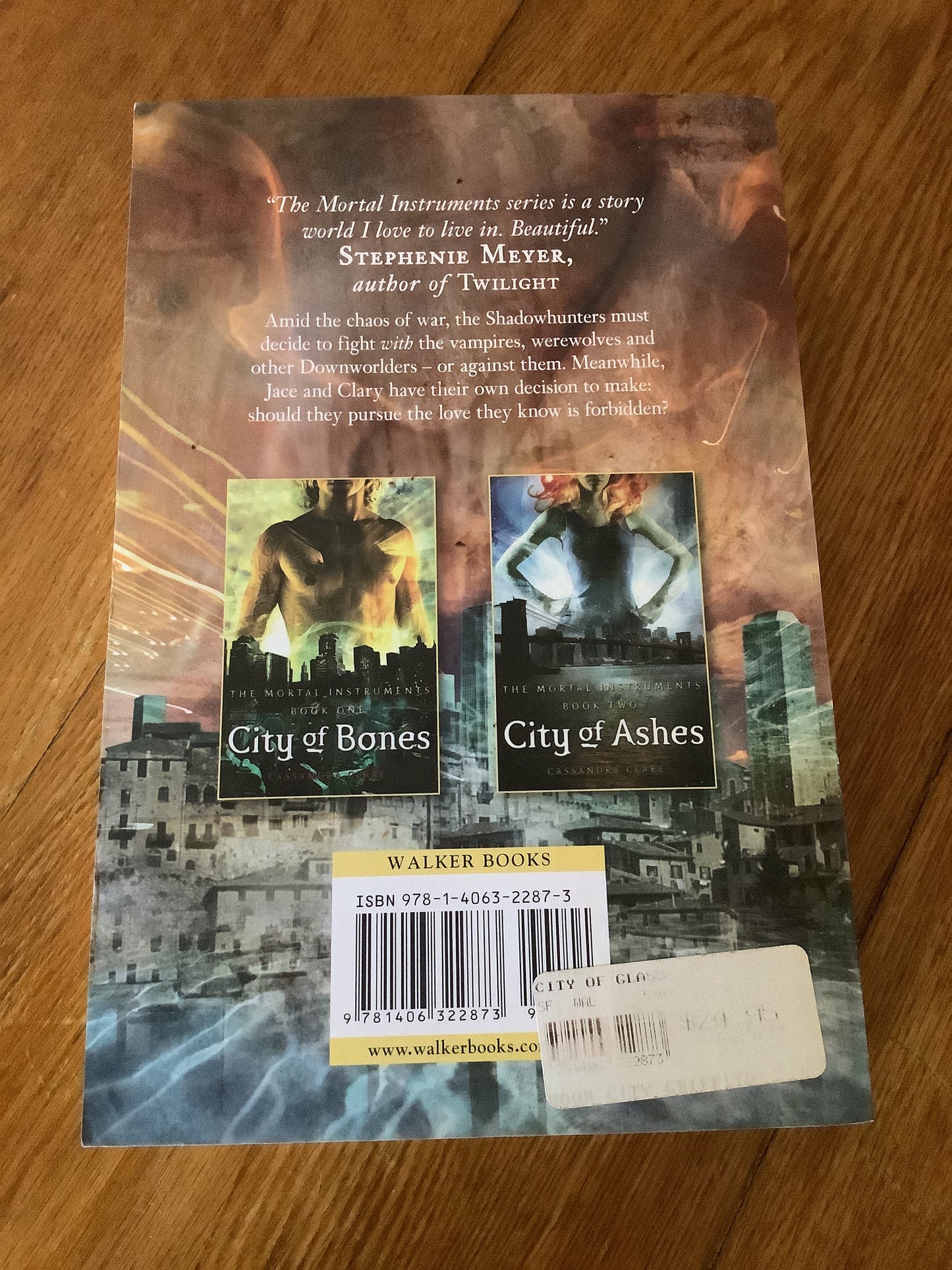 City of glass. Cassandra Clare. 2009.