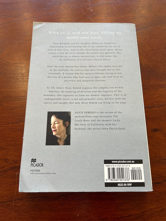 Almost moon. Alice Sebold. 2007.