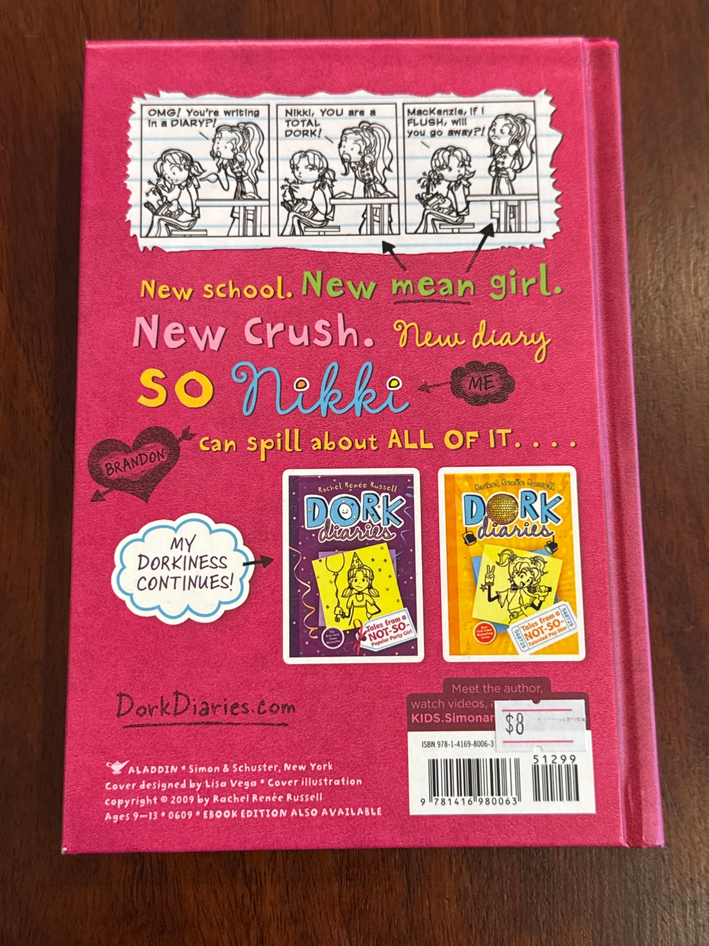 Dork diaries. Rachel Renee Russell. 2009.