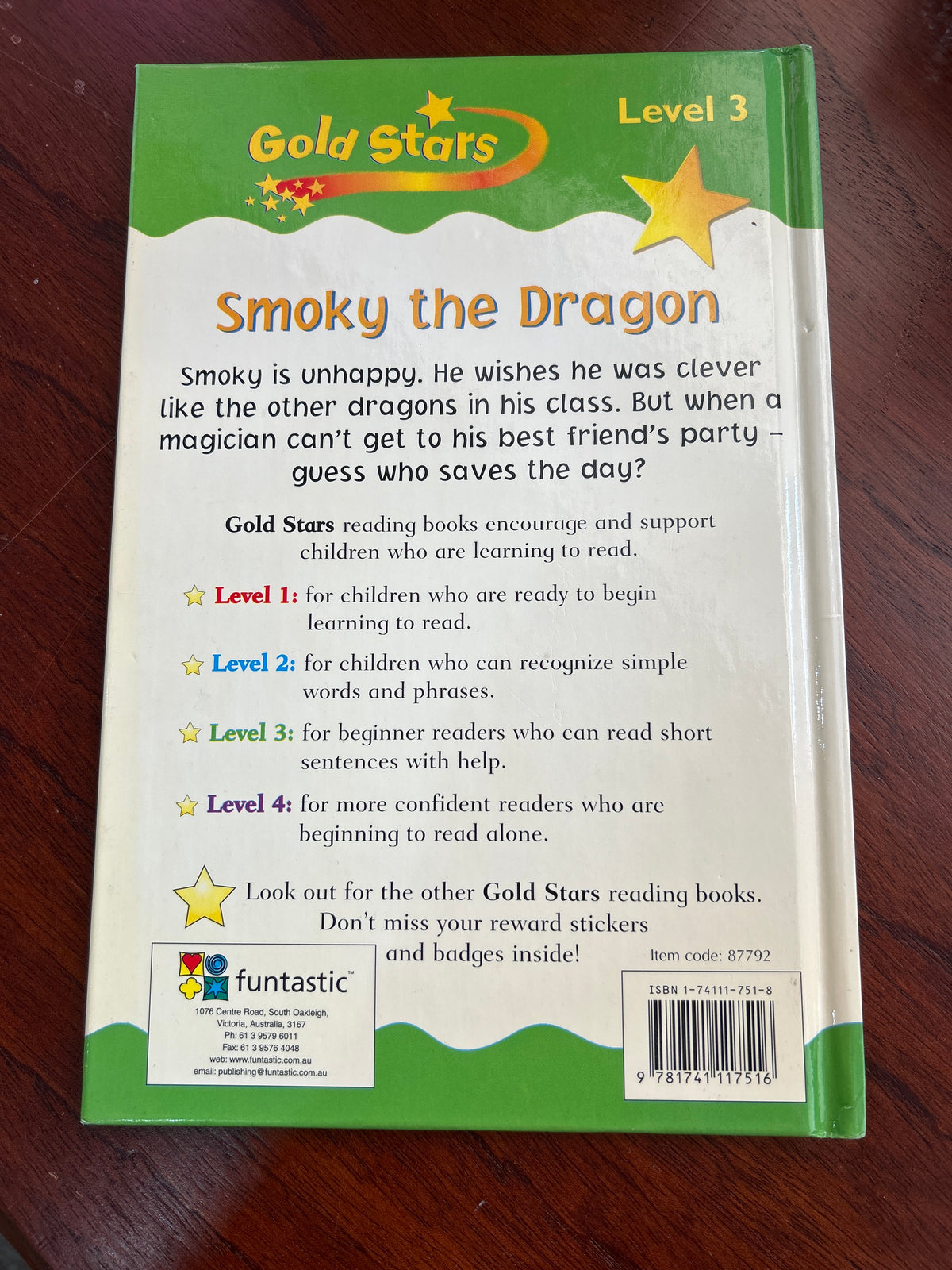 Smoky the dragon. Sue Graves. 2004.