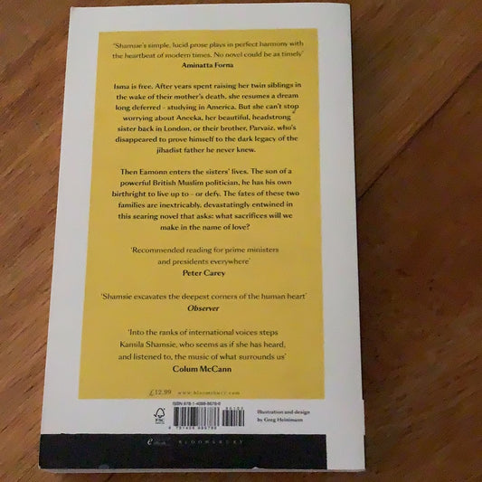 Home fire. Kamila Shamsie. 2017.