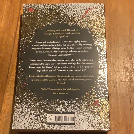 Social creature. Tara Isabella Burton. 2018.