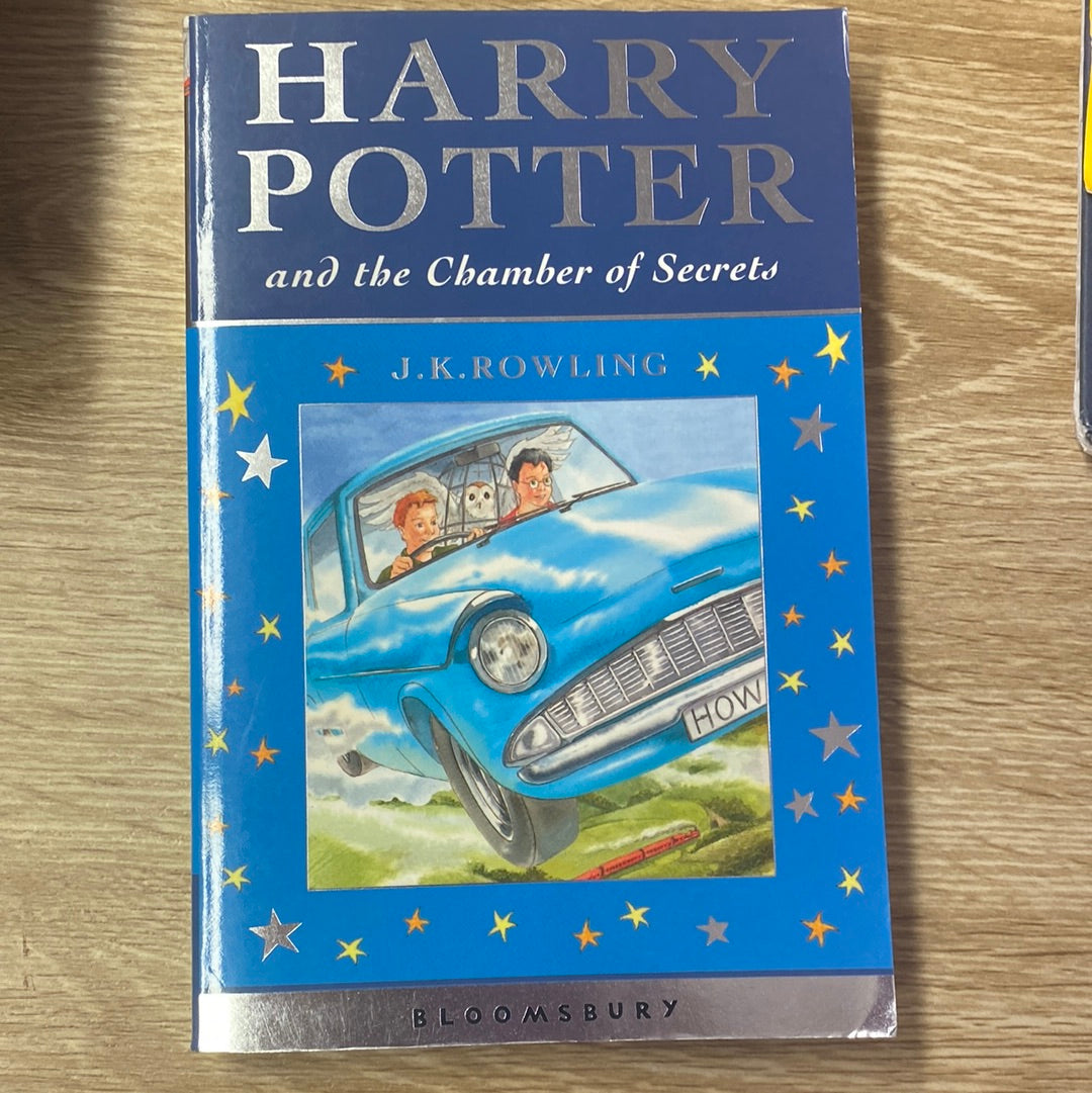 Harry Potter and the Chamber of Secrets. J.K. Rowling.