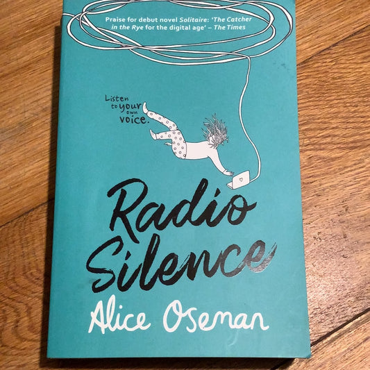 Radio Silence. Alice Oseman. 2018.