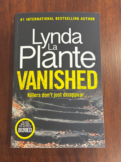 Vanished. Lynda La Plante. 2022.