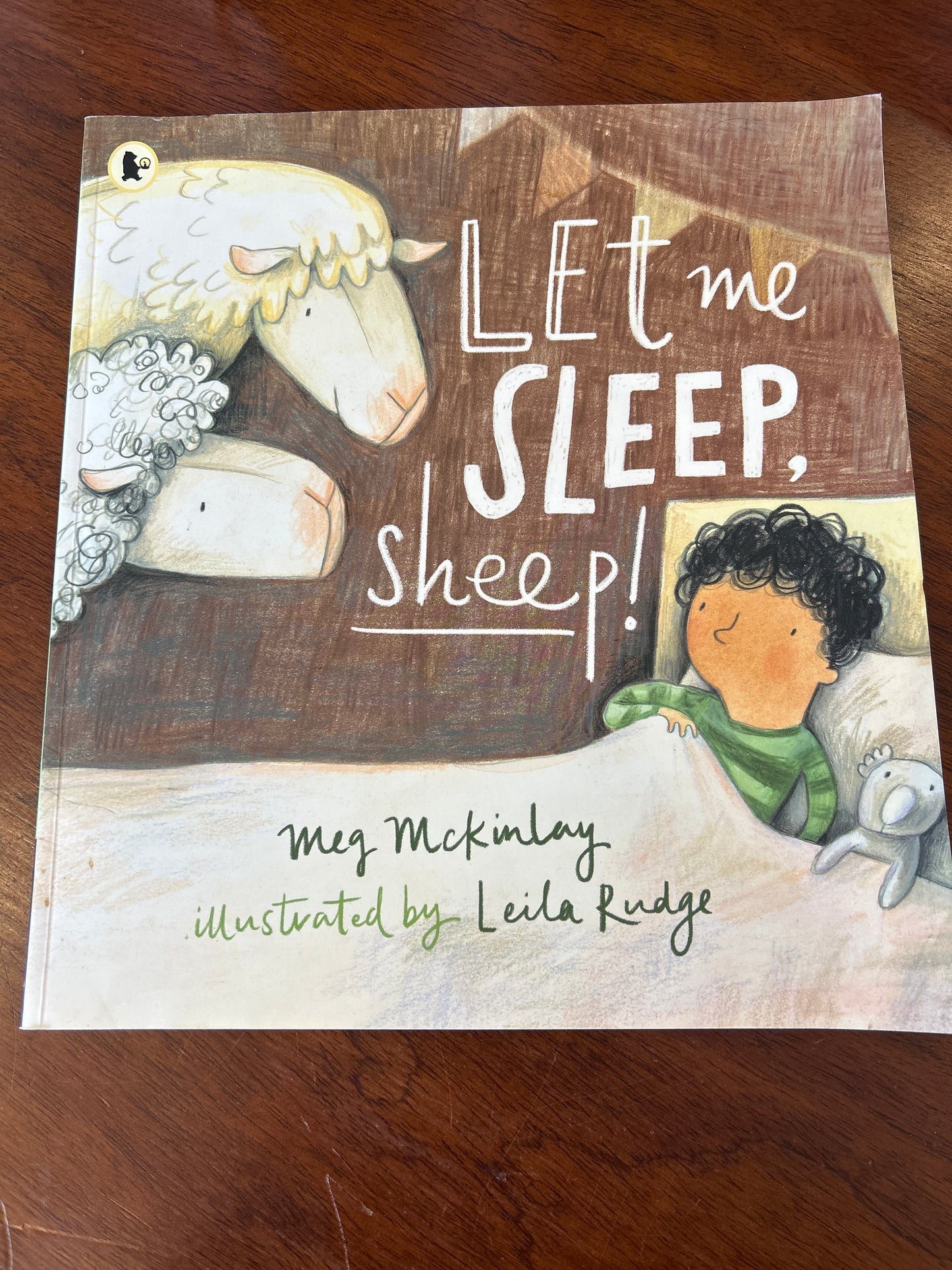 Let me sleep, sheep. Meg McKinlay. 2019.