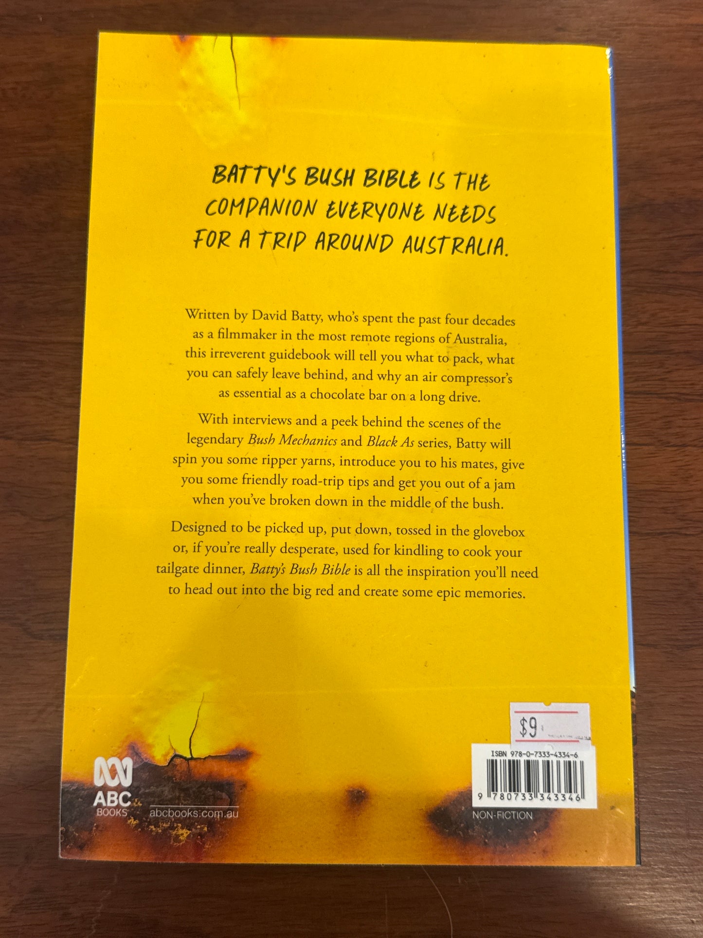 Batty’s Bush Bible How to do Australia. David Batty. 2024.