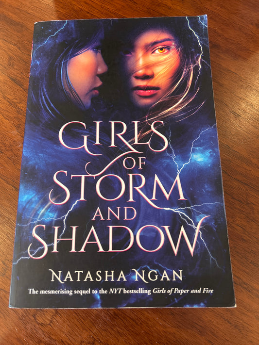 Girls of storm and shadow. Natasha Ngan. 2019.