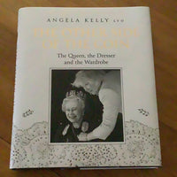 Other side of the coin: the Queen, the Dresser and the wardrobe. Angela Kelly.  2019.