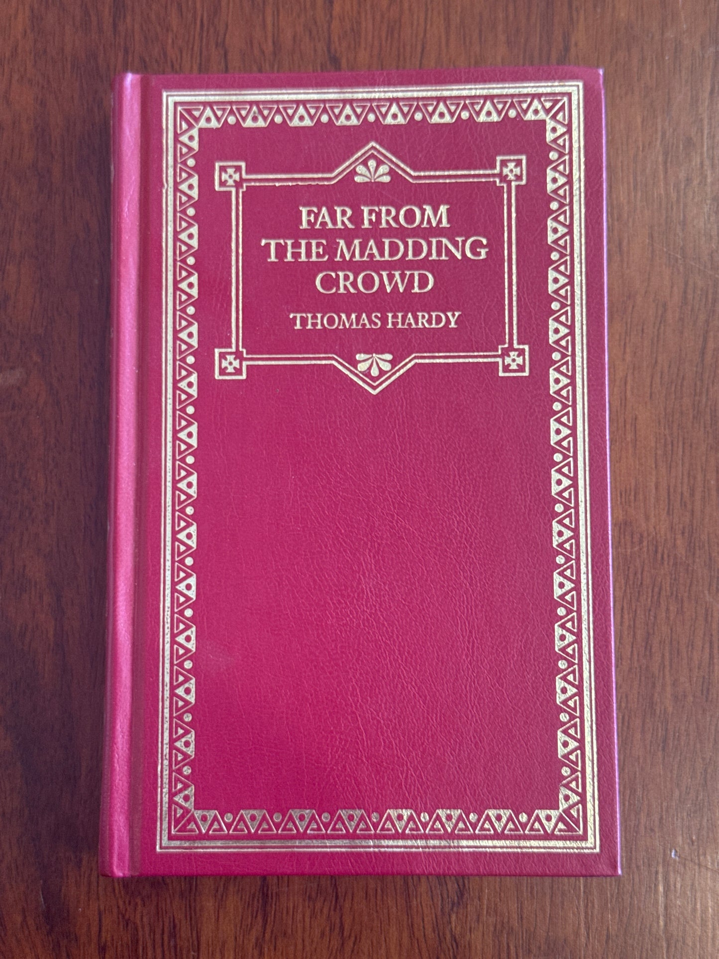 Far from the madding crowd. Thomas Hardy. 1980.