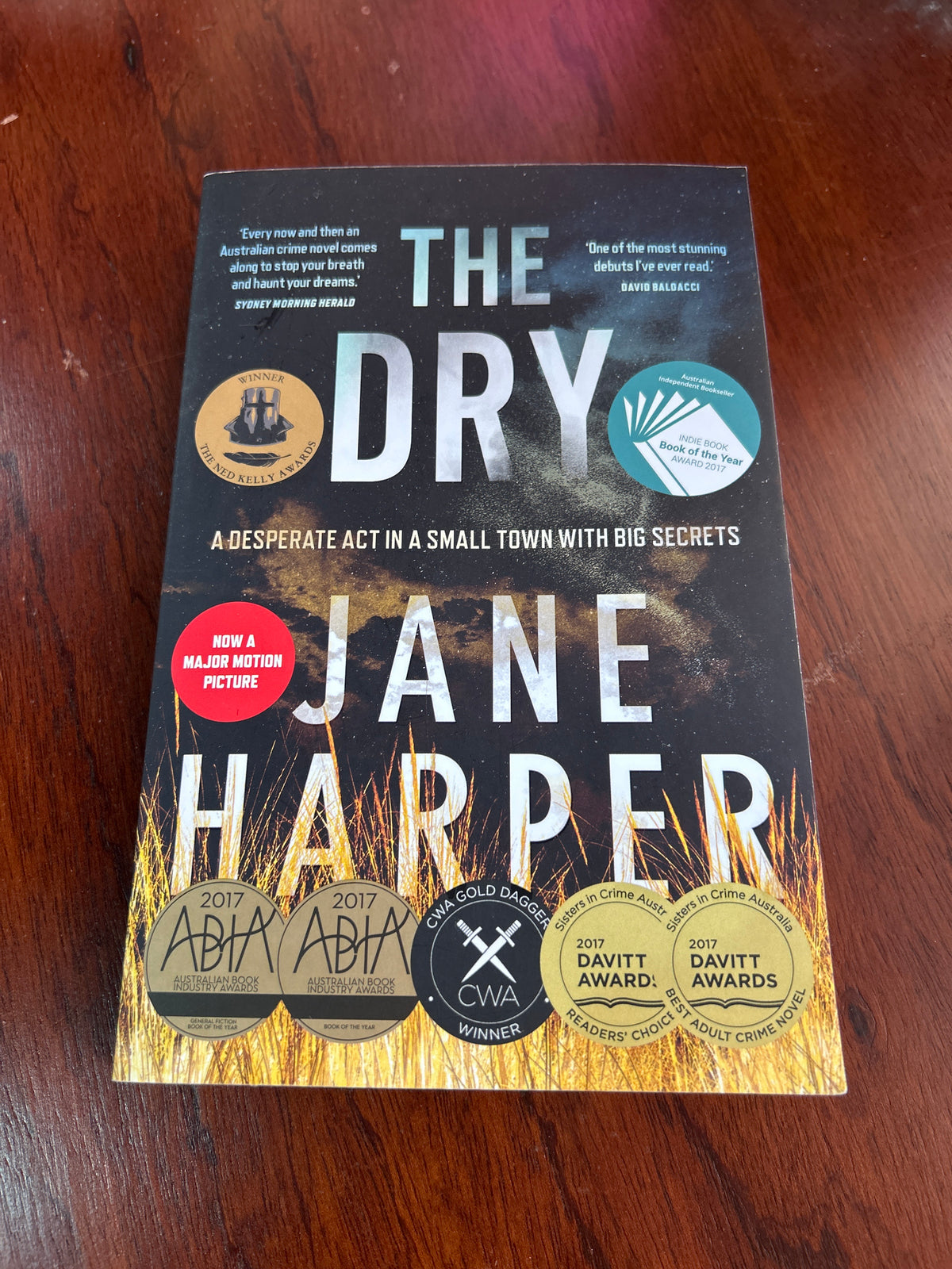 Dry. Jane Harper. 2017.