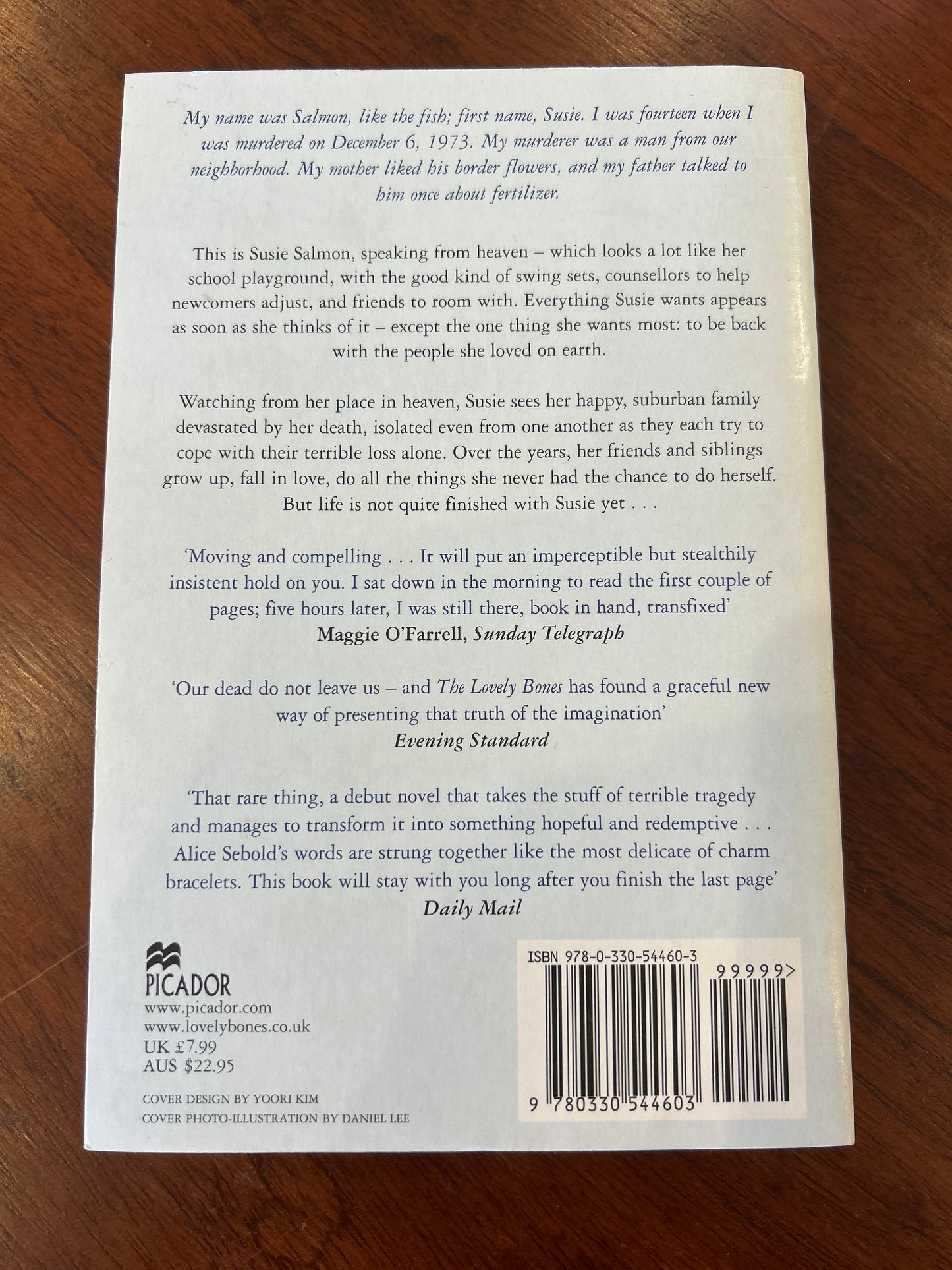 Lovely bones. Alice Sebold. 2011.