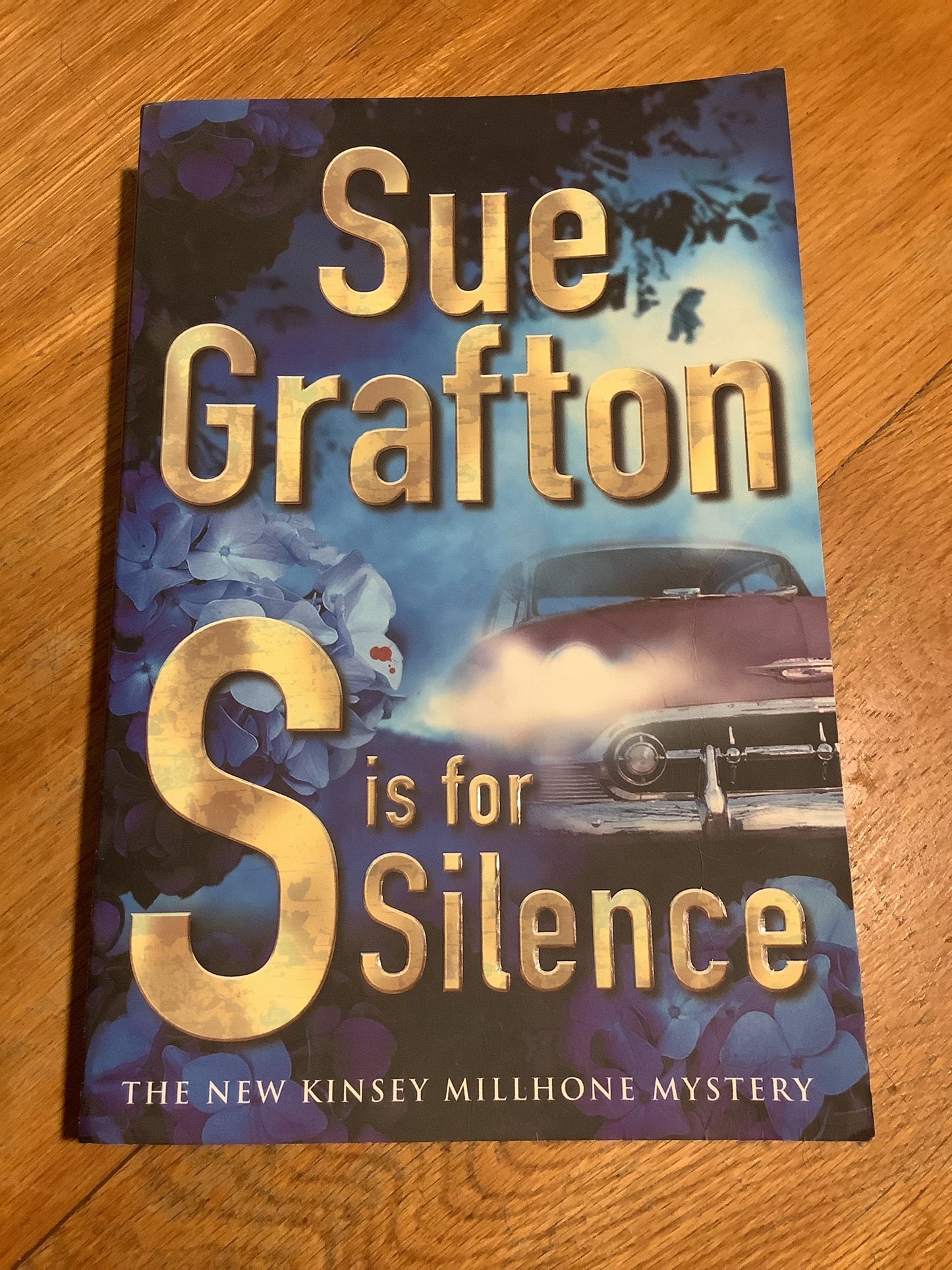 S is for silence. Sue Grafton. 2005.