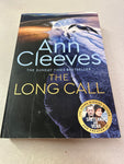 Long call. Ann Cleeves. 2019.