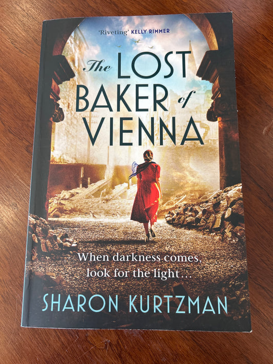 Lost baker of Vienna. Sharon Kurtzman. 2025.