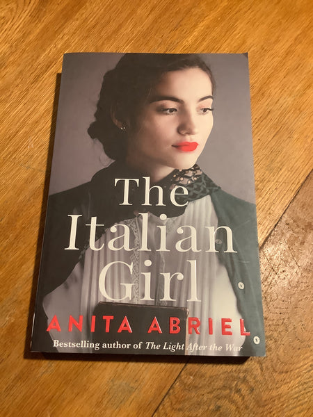 Italian girl. Anita Abriel. 2022.