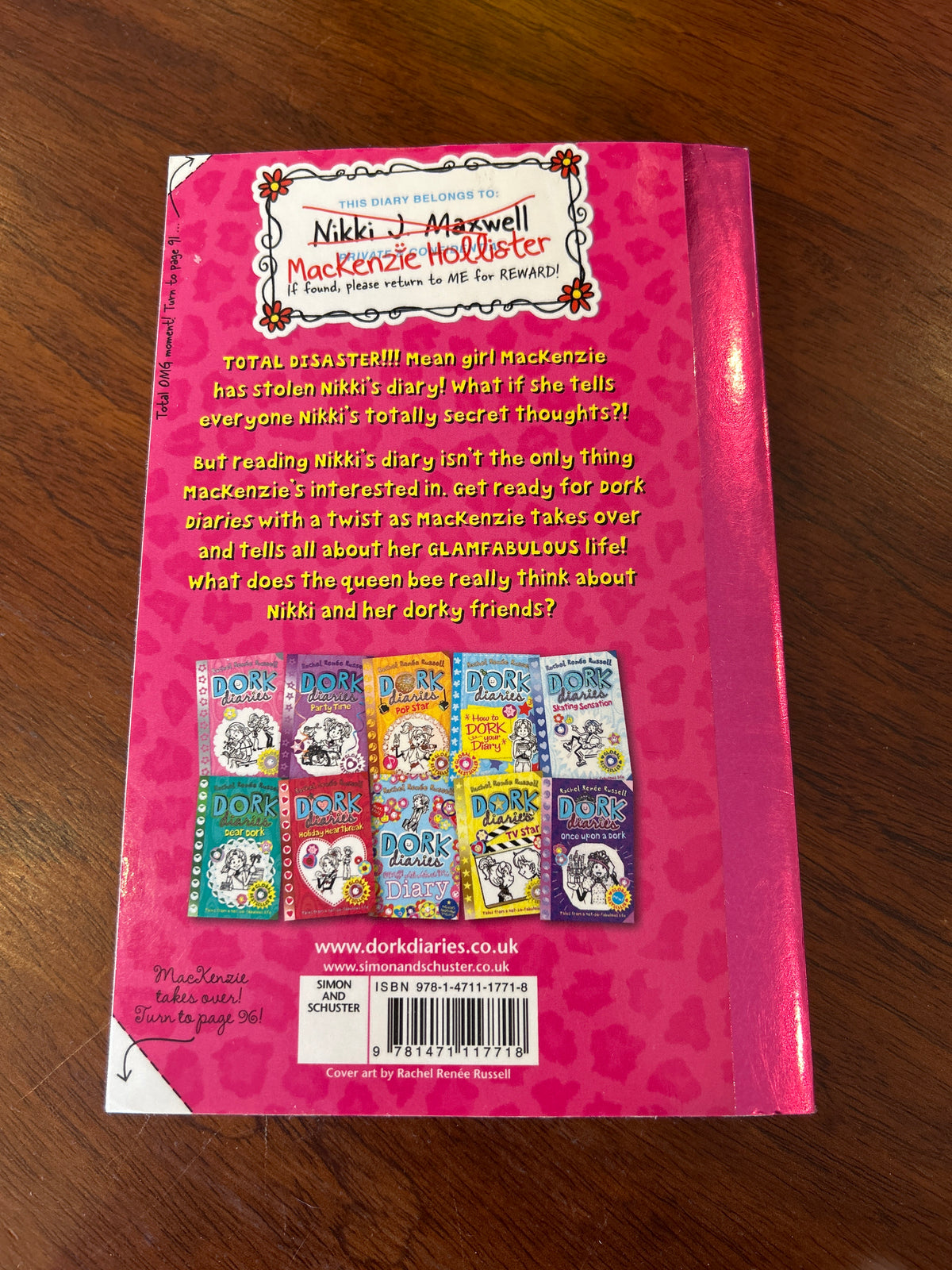 Dork diaries: drama queen. Rachel Renee Russell. 2015.